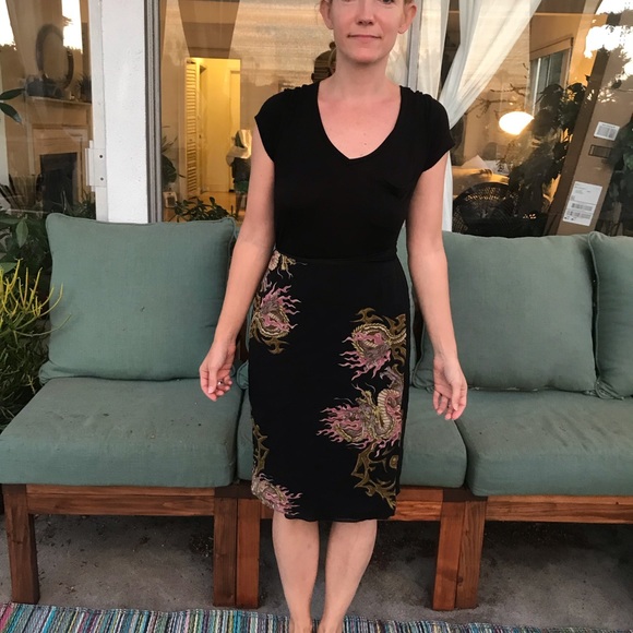 Betsey Johnson Dresses & Skirts - Betsey Johnson silk wrap around dragon skirt